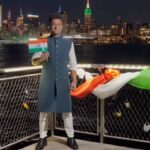 Devi Sri Prasad Instagram – HAPPY MUSICAL REPUBLIC DAY to all 🎶🙏🏻 🇮🇳 

Here’s a small video from the ICONIC EMPIRE STATE BUILDING in NEW YORK..
When I was invited and blessed with the Great Honour of Switching on the TRICOLOUR LIGHTS of the EMPIRE STATE BUILDING on the 75th INDEPENDENCE DAY of INDIA.. AUG 2022

And my Song #HarGharThiranga that I composed for the same Year for INDIA was played ❤️❤️🙏🏻🙏🏻🎶🎶

JAI HIND 🇮🇳🙏🏻❤️🎶

Wil post the FULL VIDEO from inside the BUILDING soon..

#HAPPYREPUBLICDAY
@federationofindianassociations