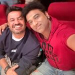 Devi Sri Prasad Instagram - What a lovely time at d Screening of #PATHAAN with my Dear Brother #VikasBehl at YASH RAJ STUDIO, Mumbai.. And what a Terrific Movie & Amazing Making by Director dear #SiddharthAnand 👏🏻🎶 KUDOS & CONGRATS to d whole Team @iamsrk sirr😍😍 Unbelievable look n performance🙏🏻 Lovely meeting U.. @beingsalmankhan Bhai Uber Cool as always 😍😍 @deepikapadukone & @thejohnabraham 👏🏻👏🏻👏🏻