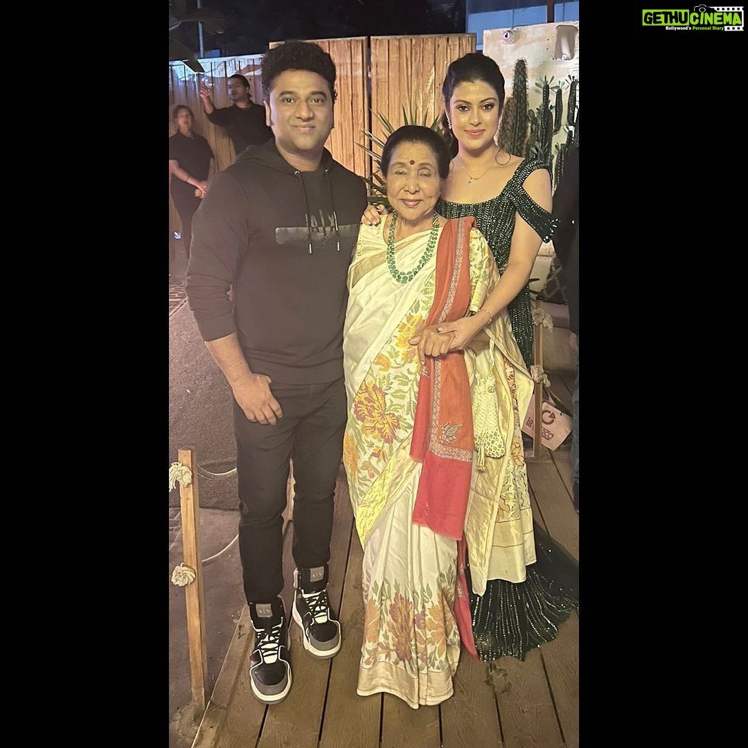 Devi Sri Prasad - 28.7K Likes - Thank You sooo much Dear @zanaibhosle 🤗
What a Lovely Night of MUSIC & DANCE !!!🎶🕺💃
It was so Amazing to meet once again the Legend ASHA AMMA @asha.bhosle JI !!
She is Sweetness Overloaded !!
Wishing U many more Beautiful Amazing Birthdays always Dear ZANAAAAAAIIIII !! 🎶🎂🎂🎂🎂🎶🎶🤗🤗🤗