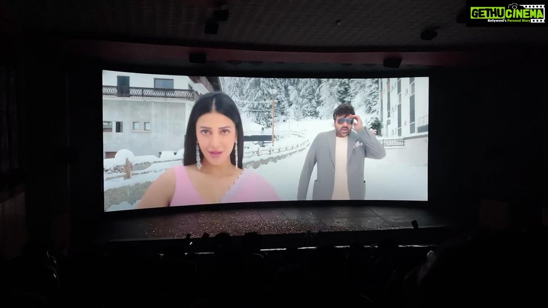 Devi Sri Prasad - 75K Likes - Since d Day I composed this Song #SrideviChiranjeevi & Wrote these lyrics , I was waiting for this moment to watch d Crowd go Mad for this phrase !
Its a Tribute to our MEGA⭐️ @chiranjeevikonidela sirr
& all Mega Fans & Movie Lovers
❤️🎶🙏🏻
#WaltairVeerayya
@dirbobby @mythriofficial @sonymusic_south