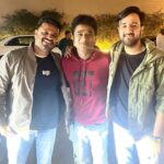 Devi Sri Prasad Instagram - What a lovely time at d Screening of #PATHAAN with my Dear Brother #VikasBehl at YASH RAJ STUDIO, Mumbai.. And what a Terrific Movie & Amazing Making by Director dear #SiddharthAnand 👏🏻🎶 KUDOS & CONGRATS to d whole Team @iamsrk sirr😍😍 Unbelievable look n performance🙏🏻 Lovely meeting U.. @beingsalmankhan Bhai Uber Cool as always 😍😍 @deepikapadukone & @thejohnabraham 👏🏻👏🏻👏🏻