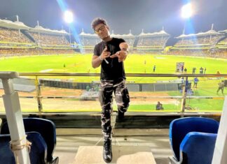 Devi Sri Prasad Instagram - Euphoria🕺🏏 at #chepaukstadium #ipl2023 #cskvsdc #whistlepodu