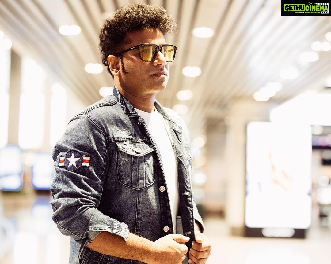 Devi Sri Prasad Instagram - 🔥 The Eagle has landed and is ready to rock your world! 🦅🎸 The phenomenal music director DSP has arrived for our much-awaited concert on May 27th, 2023! Get ready to be swept off your feet by the pulsating beats, electrifying melodies, and mind-blowing performances that DSP is renowned for 🤘🎶 . . . #DSPConcert #MusicMagic #ReadyToRock #DspOoSolriyaTour #GETREADYLAAAA! #PartywithDSP #rockstarDSP #DSP2023withHD #DSP #DaddyMummy #ooantavamava #oosolriyamama #rockfestDSP #dspliveinconcert @hdentertainmentmy @thisisdsp KLIA - Kuala Lumpur International Airport