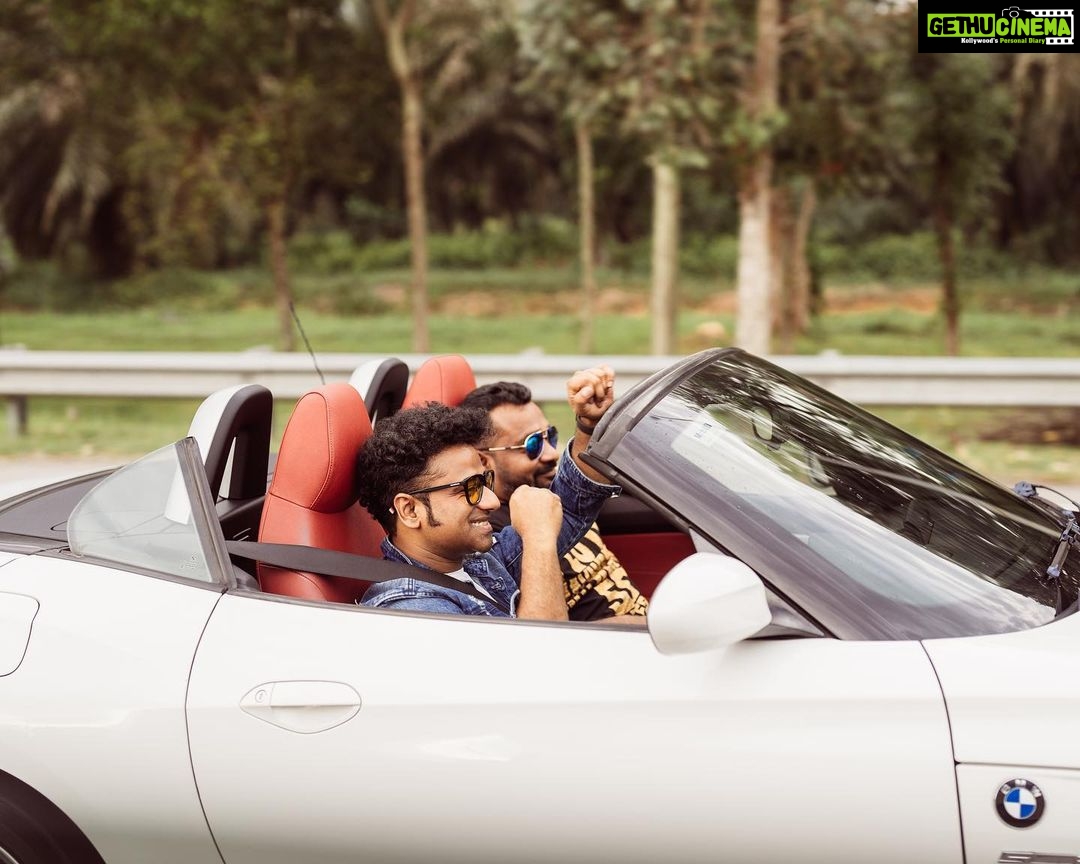 Devi Sri Prasad Instagram - 🔥 The Eagle has landed and is ready to rock your world! 🦅🎸 The phenomenal music director DSP has arrived for our much-awaited concert on May 27th, 2023! Get ready to be swept off your feet by the pulsating beats, electrifying melodies, and mind-blowing performances that DSP is renowned for 🤘🎶 . . . #DSPConcert #MusicMagic #ReadyToRock #DspOoSolriyaTour #GETREADYLAAAA! #PartywithDSP #rockstarDSP #DSP2023withHD #DSP #DaddyMummy #ooantavamava #oosolriyamama #rockfestDSP #dspliveinconcert @hdentertainmentmy @thisisdsp KLIA - Kuala Lumpur International Airport