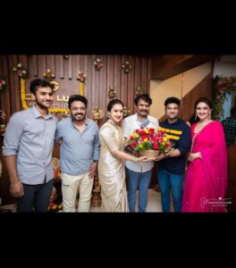Devi Sri Prasad Instagram - #LatePost 🎶

Wishing GOODLUCK to Director HARI SIR’s New RECORDING , DUBBING & EDITING STUDIO @goodluckstudios_ launched recently👍🏻👍🏻🎶🎶

A Beautiful Place for Work😍

All d best to d whole Team
@pritha10hari 👍🏻👍🏻🎶🎶