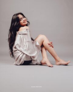 Devika Sanjay Instagram - ☁️ 

pictures by: @aisha_moidhu 
outfit: @m.a.h_designs 
styled by: @mehaka_kalarikkal 
studio: @shadowfx2021 
makeup and hair: @nidachis_mua
coordinated by: @john_sue_ @mehaka_kalarikkal