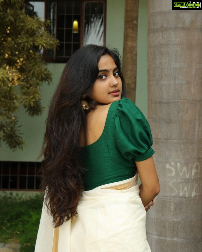Devika Sanjay Instagram - 🥥👍🏻 pictures by @clickmeshot @notsaharsh muahhh Christ University, Bangalore
