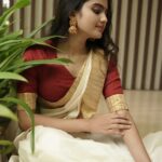 Devika Sanjay Instagram - happy onam!! pictures by @sameeh_photography outfit @nifa_fashions_ make up and hair @aswathivipul @yourlookstudiosclt location @lecandlesresorts jewelry:@kajal_jewellery