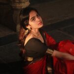 Devika Sanjay Instagram - unnai kaanamal pictures by @hey_iam_greg big muah ❤️‍🔥 saree @dheera_designers jewellery @kajal_jewellery