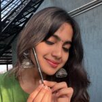 Devika Sanjay Instagram - Can't get enough of @deyga_organics natural Kajal & Tinted Sunscreen! 🌟💕 These two amazing products have become my go-to for a flawless and natural look. 😍 The Kajal defines my eyes perfectly, without any smudging or irritation, while the Tinted Sunscreen with SPF 50 protects my skin from the harsh rays of the sun, without leaving any greasiness or white residue. A perfect combination of beauty & protection.🌞🙌 And the best part? They are made with only the best natural ingredients, so I can use them without any worries! 💚 If you're looking for the perfect products to enhance your natural beauty, look no further than @deyga_organics! . . #devika #skincare #summer #everydaylook #eye #play #choosepurechoosedeyga #happy #kerala #teen #trending #godsowncountry #nature #viral #instagood #flawlessskin #kajal #sunscreen