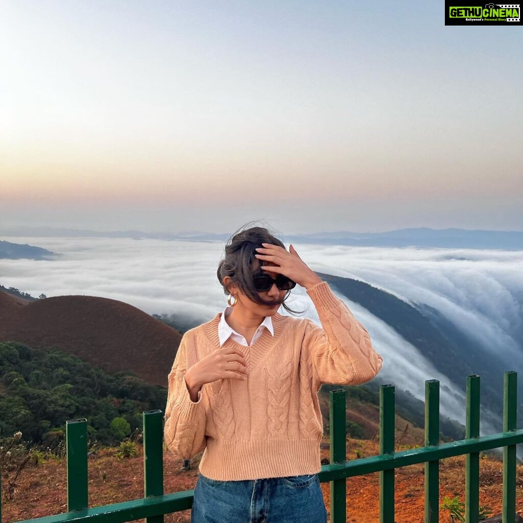 Devika Sanjay Instagram - cloud waterfall