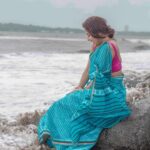 Devoleena Bhattacharjee Instagram - वो बात कोई और ही थी वो साथ कोई और ही था वो तेरे मेरे इश्क का इक शायराना दौर सा था ! #devoleena #makingmemories Mumbai - मुंबई
