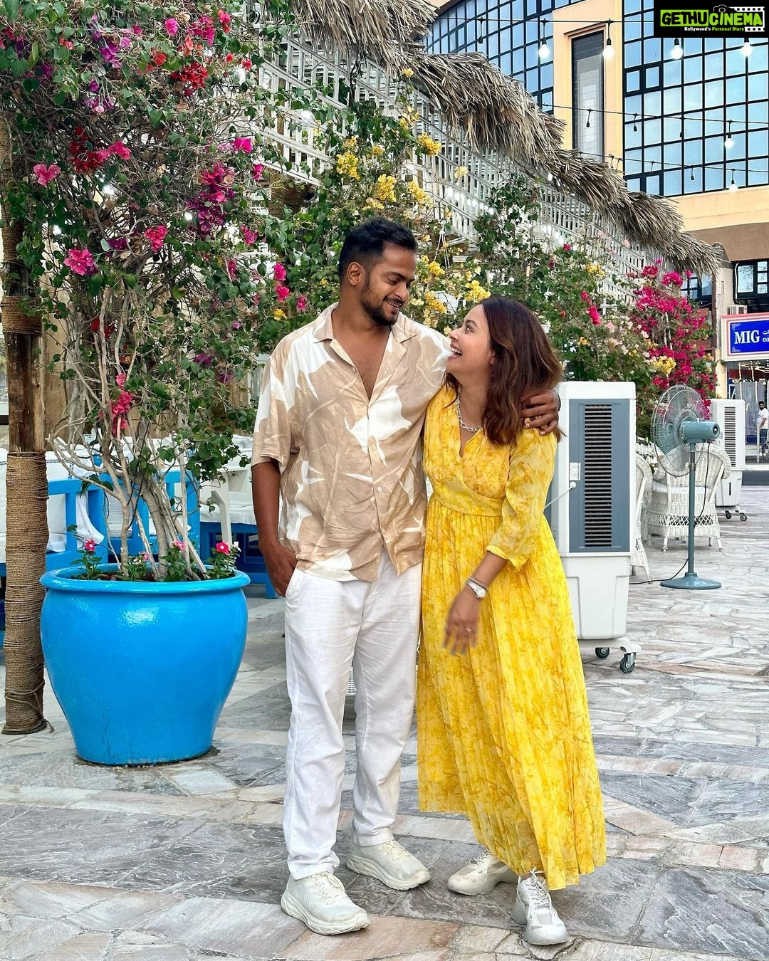 Devoleena Bhattacharjee Instagram - #ad I have found my happy place & also the best travel app.❤️ I booked this Dubai trip through @kayak_in app & i must admit that they have some amazing deals from hotel bookings to flight bookings. Truely @kayak_in made my trip memorable & absolutely stress free. ❤️ #sponsored #travelwithkayak #devoleena #birthdaysurprise Arabian Tea House