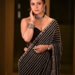 Devoleena Bhattacharjee Instagram - Me and my never ending Saree love. ❤️🖤 . . . . . Makeup & Hair : @makeup_by__shraddha Photography by : @fashion_btphotography Saree by: @pariscreation7 Corset by: @the_simsstudio @seema_patel30 PR: @pr4ucommunications Jewels by: @rubans.in @oakpinionpr Styled by: @shikshabhansali_ #devoleena #devoinsaree #classic #blackowned Mumbai - मुंबई