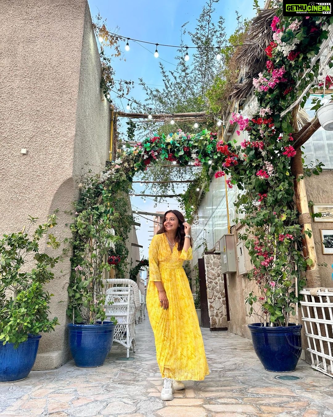 Devoleena Bhattacharjee Instagram - #ad I have found my happy place & also the best travel app.❤️ I booked this Dubai trip through @kayak_in app & i must admit that they have some amazing deals from hotel bookings to flight bookings. Truely @kayak_in made my trip memorable & absolutely stress free. ❤️ #sponsored #travelwithkayak #devoleena #birthdaysurprise Arabian Tea House