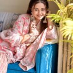 Devoleena Bhattacharjee Instagram - 🌸🌸🌸 Outfit: @scakhi Pr: @digitallydiksha Makeup & hair : @makeup_by__shraddha Clicked by : @fashion_btphotography #devoleena #ethnicislove #lovetobeloved Mumbai - मुंबई