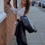Devshi Khandur Instagram - When you focous on the good. The good gets better 🫶 #devshikhanduri #uk #joy #travel #happiness #england #mariamaia England, UK