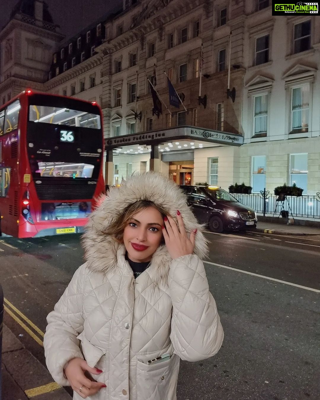 Devshi Khandur Instagram - Enjoying the cold weather in London 🫶 🔥 hot people often like cold❄️ weather 😍 #devshikhanduri #london #londonlife #londonbus #londonist #londondiaries #travel #travelphotography #traveller #travelgram #fur #winterwonderland #winterjacket #winterfashion #streetstyle #streetfashion London Padington