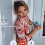 Devshi Khandur Instagram - Besties knows everything 😜 #devshikhanduri #bestfriends #best #update #guy #date #dumb #idiot #fit #8pack #datenight #gossip #bestfriends #facetime #trend London, United Kingdom
