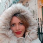 Devshi Khandur Instagram - I'm just going for a stroll .. wanna join ? #devshikhanduri #stroll #walk #nottinghill #padington #London #streetsoflondon #trend #ukgram #unitedkindom #traveller #travel #actor #happy #new #newcountry #loveit Notting Hill, London