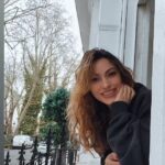 Devshi Khandur Instagram - Say my name, Devshi ❤️ Devshikhanduri #trending #saymyname #london #londondiaries #londonlife #travel #beautiful #beauty #actor #goodgirl #nottinghill #notinghill Notting Hill, London