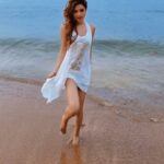 Devshi Khandur Instagram - Dancing with the waves 🌊 my love is an ocean, and my emotions are like waves , and sometimes i am tsunami too 😂😂👄 - Devshi khanduri #devshikhanduri #waves #emotions #tsunami #dance #beach #beautyinthebeach #thailand #phuket #dancelove #beachfashion #fashionnova #actor #travel #devshikhanduripoetry #feelings #emotion #love #wanderlust #beachbaby #beauty #bestbeach #travelling #hot #sexy #worldwide #travelworld #diva #kamlabeach Kamala Beach