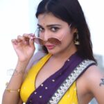 Dharsha Gupta Instagram – 💜💛
Jewelry- @thegarnet.in 
Saree & Blouse- @selaiyum_ravikaiyum 
Vc- @sathish_photography49