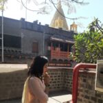 Dharsha Gupta Instagram - 🙏ஓம் ஸ்ரீ ஸாயிநாதாய நம🙏 🙏My prayer, always to all my chelmz🙏 Sirdi Sai Temple.