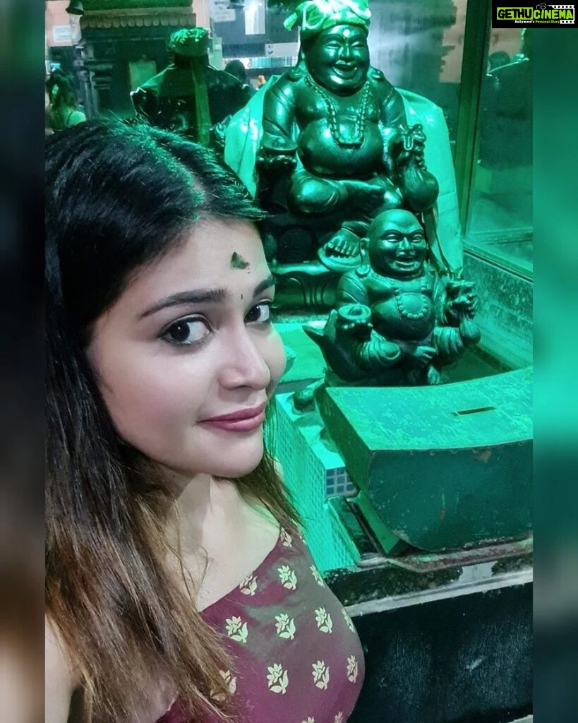 Dharsha Gupta Instagram - 🙏குபேரர்🙏 Sri Lakshmi Kuberar Temple