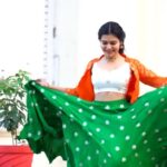 Dharsha Gupta Instagram - 🇮🇳இனிய குடியரசு தின வாழ்த்துக்கள்🇮🇳 Hairstylist- @seldonartistry Costume- @sudhassignaturestudio Jewelry- @new_ideas_fashions Vc- @sathish_photography49
