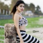 Dharsha Gupta Instagram – 🤍🖤மற்றவர்கள் உன் மீது வீசும் கற்களை, உனக்கான படிக்கற்கலாக மாற்றிக்கொள்🖤🤍
Pic- @sathish_photography49