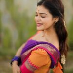 Dharsha Gupta Instagram - 🧡💜நீங்கள் இயற்கையை நெருங்கும்போது அதன் அழகை நீங்கள் ரசிப்பீர்கள்💜🧡 Costume- @ivalinmabia Pic- @dhanush__photography