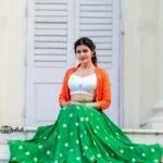 Dharsha Gupta Instagram - 🇮🇳 தேசத்தில் அன்பும் அமைதியும் நிறைந்து வழியட்டும் அனைவருக்கும் இனிய குடியரசு தின நல்வாழ்த்துக்கள்🇮🇳 Hairstylist- @seldonartistry Costume- @sudhassignaturestudio Jewelry- @new_ideas_fashions Pic- @sathish_photography49