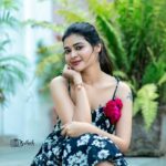 Dharsha Gupta Instagram – 🩷🖤தன்னம்பிக்கை இருக்கும்
அளவுக்கு முயற்சியும் இருந்தால் தான் வெற்றி சாத்தியம்🩷🖤
Styled, M & H – @vinotha_makeupartist 
Costume- @envyra_fashion_designer 
Pic- @sathish_photography49