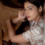 Dharsha Gupta Instagram - 🤎🤍அன்பு எங்கே இருக்கிறதோ அங்கே வாழ்க்கை இருக்கிறது🤍🤎 🤍🤎Happy Weekend🤎🤍 Pic- @irst_photography