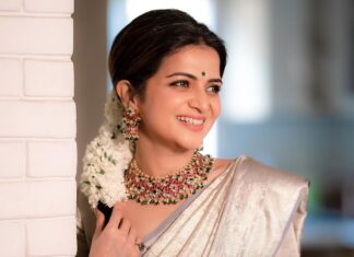 Dhivyadharshini Instagram - Ponniyin Selvan 2 audio launch look Thnk you God 🧿 Thnks @lyca_productions Subash anna @madrastalkies Mani sir and @suntv for this opportunity Some spl pics coming soon 🥹 Styling @shakthi_pradeep superb shakthi 🤗 Nose stud @bronzerbridaljewellery Bangles @fineshinejewels Make up @makeupibrahim Hair @hairstylists_vijayaraghavan Stunning photos @camerasenthil sir #ddstyles #ddneelakandan #ps2 #styling #saree #silksaree #fashion