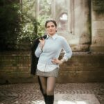 Dhivyadharshini Instagram - London im coming for you Shot with the incredibly talented @georgesimon_m Make up n hair @renuka_mua u nailed it mam Styling by me 🤗🧿 #ddstyles #ddneelakandan #dhivyadharshini #fashion #style #styling Towerbridge London