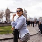 Dhivyadharshini Instagram - London im coming for you Shot with the incredibly talented @georgesimon_m Make up n hair @renuka_mua u nailed it mam Styling by me 🤗🧿 #ddstyles #ddneelakandan #dhivyadharshini #fashion #style #styling Towerbridge London