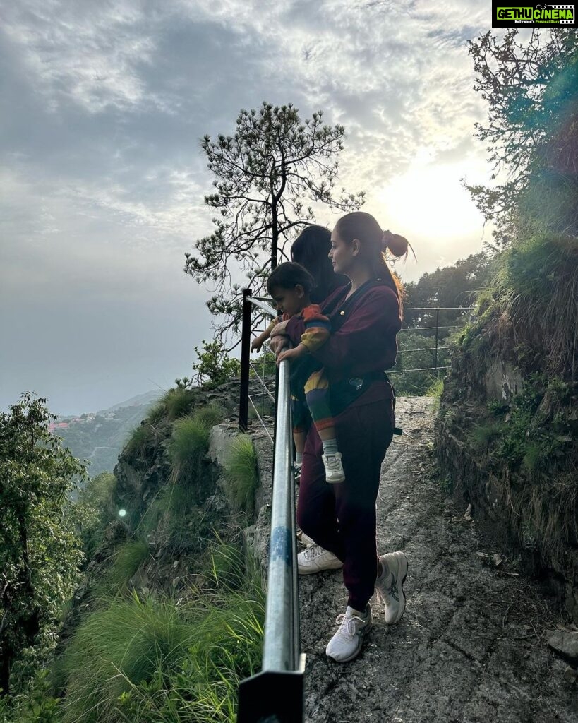 Dia Mirza Instagram - We spent the last few days in #Landour taking walks in the forest, listening to the stridulation of cicadas, watching birds, monkeys and learning about flora and fauna with @purisahib 😍🦋💙🕊️🌏 The kids had such an amazing time!!! Nothing feels better than being in nature. #SummerHolidays done right ✅ Thank you @the_fern_cottage @purisahib and @piyukapoor for the magic 🌟 #SunsetKeDiVane @vaibhav.rekhi Landour, Mussoorie