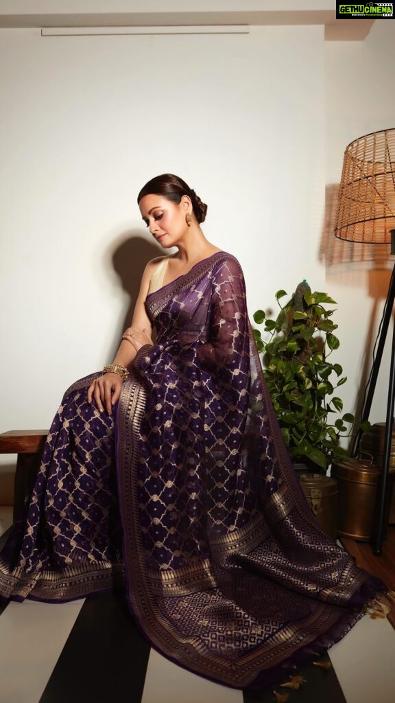 Dia Mirza Instagram - @anitadongre is always a part of my celebrations! Thank you for the beautiful saree and jewellery 💜🦋 Make up by @myrra_makeup_art Hair by @vithikajaiswal Styled by @theiatekchandaney Managed by @shruti8711 @exceedentertainment Photos by @shivamguptaphotography Creatives by @freishia #Sarees #HandcraftedInIndia #SustainableClothing #VocalForLocal #MadeInIndia #HHOF2023 #SDGs #GlobalGoals