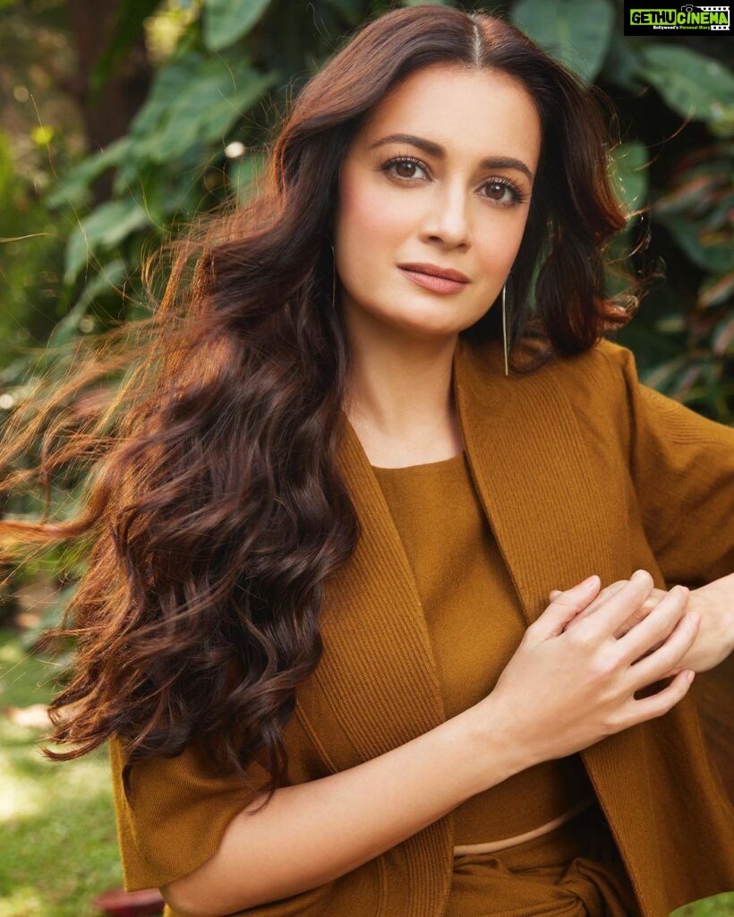 Dia Mirza Instagram - “Wherever you are, and whatever you do, be in love.” - Rumi #WednesdayWisdom Outfit @ampmfashions Styled by @theiatekchandaney Assisted by @jia.chauhan Make Up @inherchair Hair by @tejisinghofficial Managed by @exceedentertainment @shruti8711 Photo by @abheetgidwani #SustainableClothing #VocalForLocal #MadeInIndia Bandra World of Storytellers