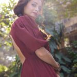 Dia Mirza Instagram - “There is a crack in everything, that's how the light gets in.” — Leonard Cohen 🕊️ Photo by @abheetgidwani Styled by @theiatekchandaney Assisted by @jia.chauhan Outfit @cord.in Jewellery @silverstreakstore Make Up @inherchair Hair @tejisinghofficial Managed by @exceedentertainment @shruti8711 #SustainableClothing #HandcraftedInIndia #MadeInIndia #VocalForLocal Bandra World of Storytellers