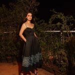 Dia Mirza Instagram - Agar aaina humein apne charitre ka ahsaas dilaye toh dekhna kitna mushkil ho jaayein? Have you watched #Bheed yet? In cinemas now 🕊️❤️ Outfit @anitadongre Earrings @silverstreakstore Styled by @theiatekchandaney Assisted by @jia.chauhan HMU @shraddhamishra8 Photos by @shivamguptaphotography Managed by @shruti8711 @exceedentertainment Bandra World of Storytellers