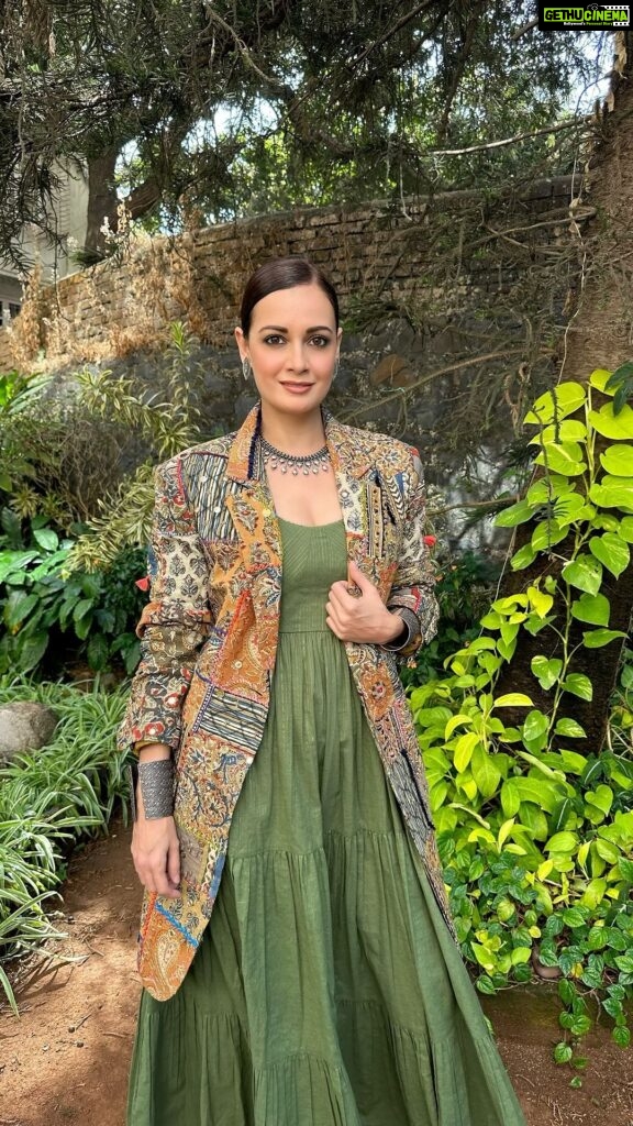Dia Mirza Instagram - Nothing better than @taavifrommyntra if you want Indian outfits with a modern twist. Taavi is sustainable and earth-friendly in it’s process and it has recently launched a store in @pheonixpalladium Mall, Mumbai! I visited the store and picked out my favourite outfits, do check out their collection 🦋 #Taavi #TaaviMumbai #TaaviFromMyntra #TaaviStore #AD