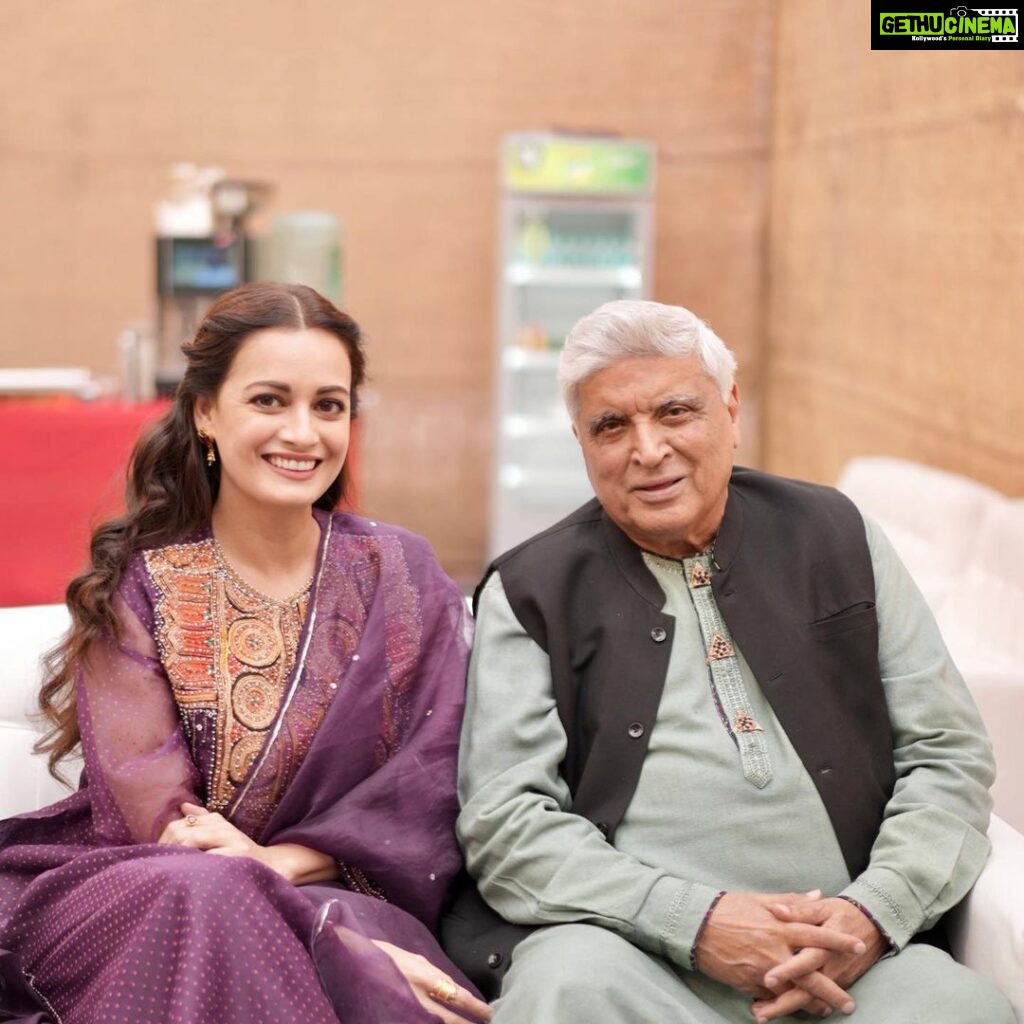 Dia Mirza Instagram - Your words, wisdom and wit is our wealth. Happy birthday Javed Saab ❤️🐯 Such a privilege to know you and share space with you. All my love and respect @jaduakhtar. Thank you @azmishabana18 for making me a part of your lives. India