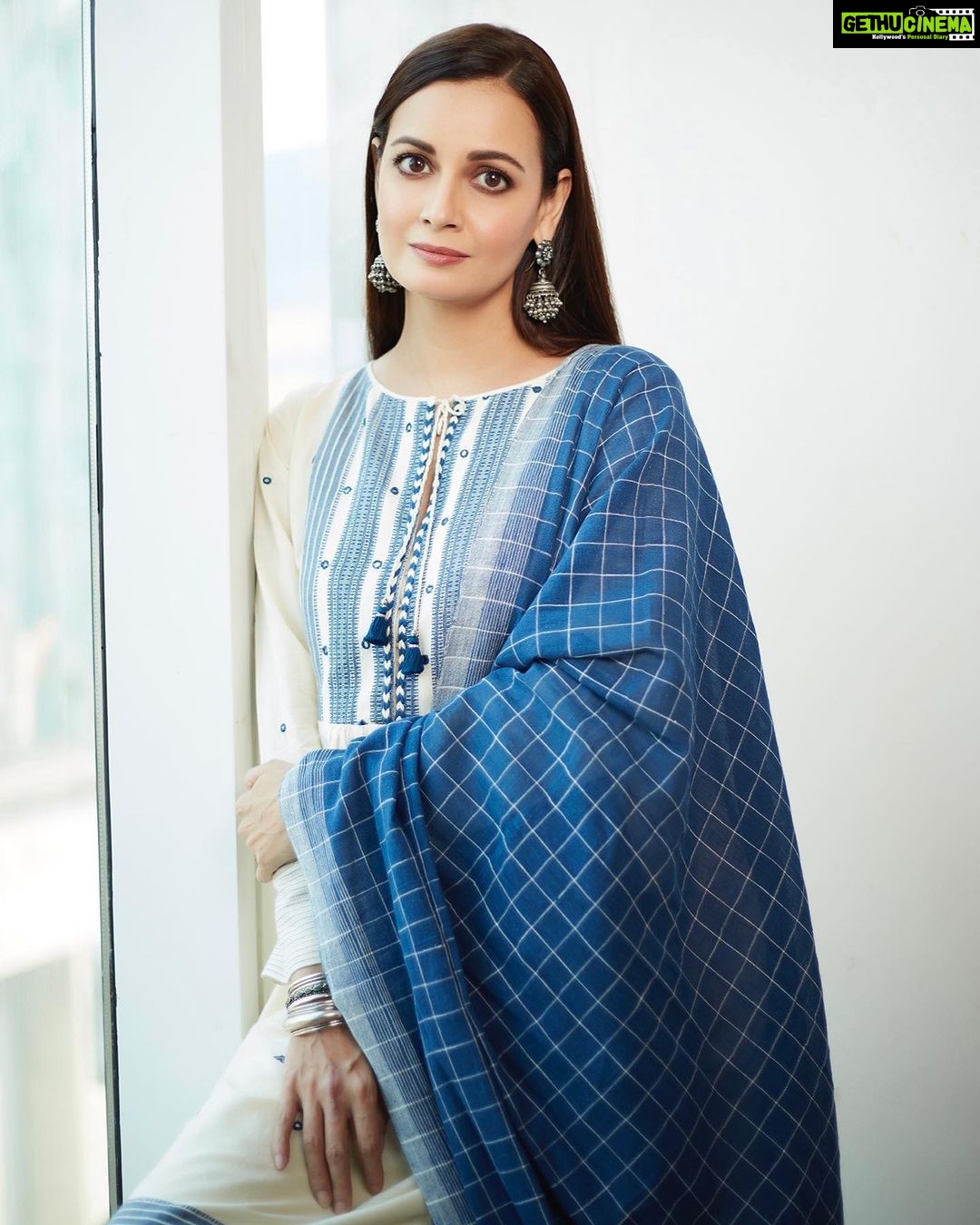 Dia Mirza Instagram - #BheedInCinemasMarch24 Promotions for #Bheed in this beautiful handcrafted @anitadongre #grassroots outfit π The Bhujodi weave is a time-honoured technique displayed beautifully on the Soha kurta set. With its intricate thread accents, it's the most elegant way to enhance your celebrations. And it has pockets π Styled by @theiatekchandaney MUH by @shraddhamishra8 Photos by @shivamguptaphotography Managed by @shruti8711 @exceedentertainment India