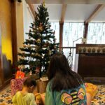 Dia Mirza Instagram - So grateful for all the Santa’s in our life 🎅🏾🤗❤️🎄 Merry Christmas everyone! With all our love from ours to yours. Wish you love, light and boundless joy! #SunsetKeDivane @vaibhav.rekhi Mumbai, Maharashtra