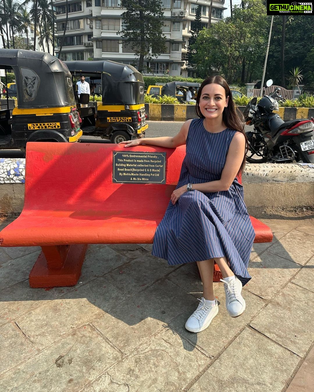 Dia Mirza Instagram - This morning was so special! I had the honour to inaugurate along with @pragyakapoor_ these benches made from 36000kgs of illegally dumped construction debris at carter beach collected by @cartercleanup over 75 weeks of clean up! A great example of citizen action to improve our environment and #CleanSeas #BeatPollution and also a perfect example of creating value from waste ππΌ The good work by this amazing citizen group @haroldf1234 @ashwin_malwade @freishia @agwl_nupur @maansiahuja will continue and everyone is welcome to join ππ― Thank you @my_bmc H Ward for all your help in facilitating this process ππ» and thank you @refillable.india for supporting this work π» #SDGs #GlobalGoals #CitizenAction #CircularEconomy #Recycle Carter Road Beach, Mumbai, India