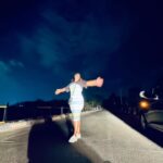 Dimple Chopade Instagram - “The night sky is a miracle of infinitude.” – Terri Guillemets #skyisthelimit #nightskyphotography #blurimage 😐