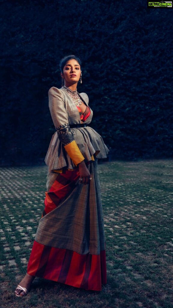 Dimple Hayathi Instagram - Actress :@dimplehayathi@ Photo 📸@sandeep.mv @_Sunburstt_ Designer : @houseofthreestudio @sounaksenbarat @anushyamsundar Jewellery @amrapalijewels & @velvetboxby Team: @darnish_ramesh & frankchise : @Kiran_chm Venue @royalorchidbangalore #dimplehayathi #Sunburstt #Sandeepmv #PortraitsbySMV #Khiladi #atarangire #houseofthree Hotel Royal Orchid, Bangalore
